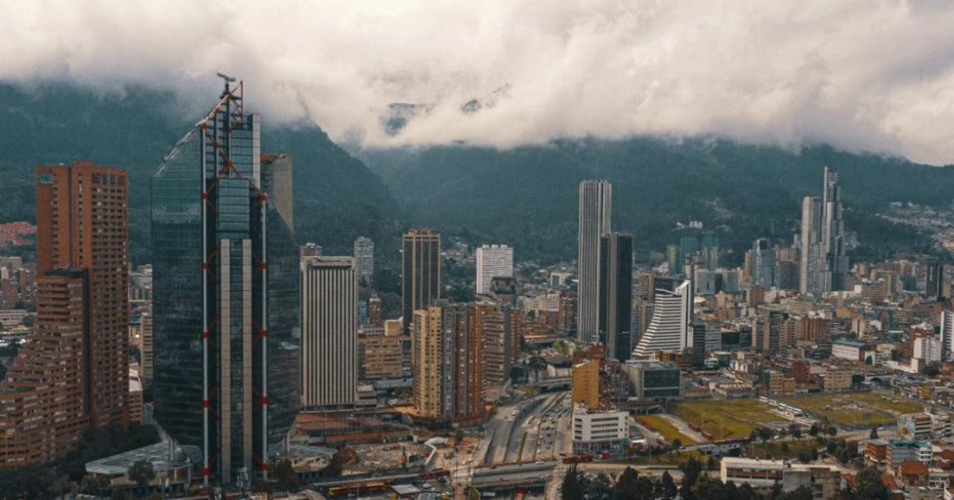 Medellín-Bogotá 18:00 Premium
