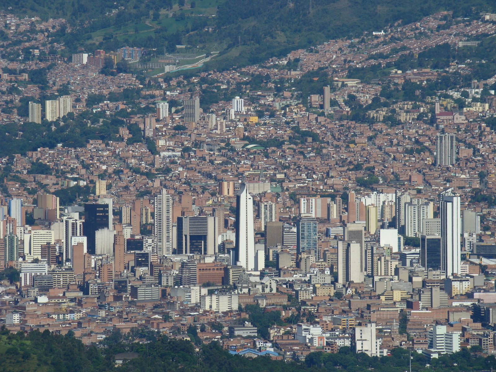 Ibagué-Medellín 06:00 Regular