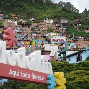 Ibagué-Medellín 12:00 Regular