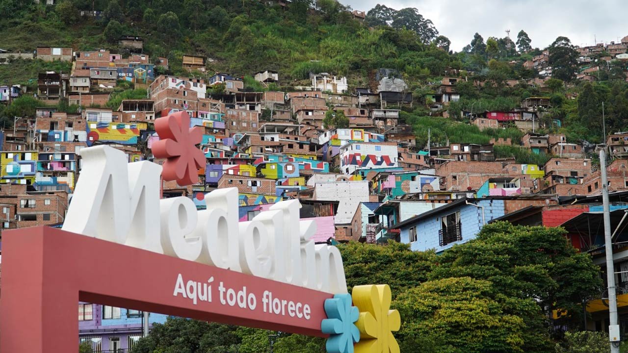 Ibagué-Medellín 12:00 Regular