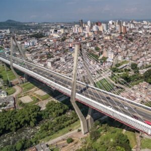 Medellín-Pereira 00:00 Regular